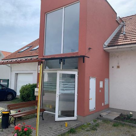 Apartment Biely Kostol Bagian luar foto