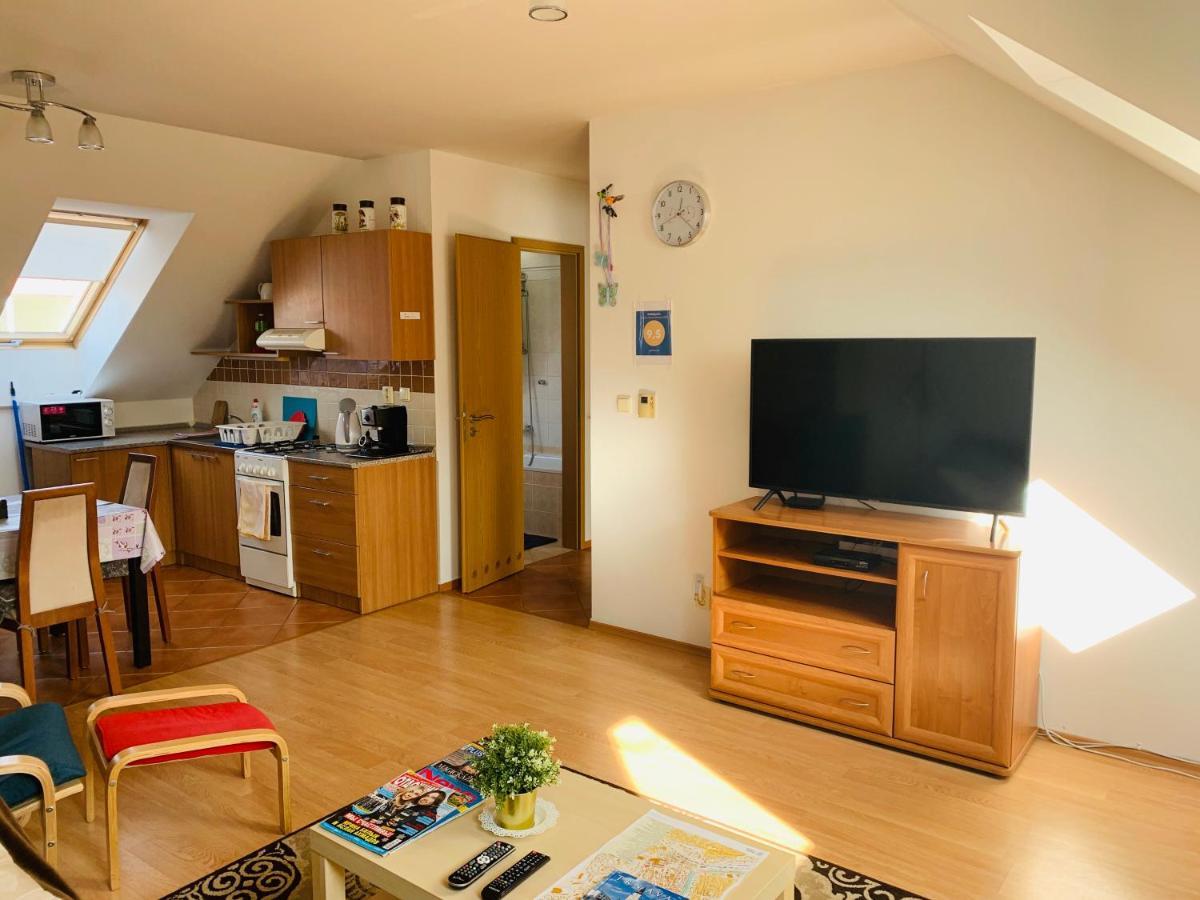 Apartment Biely Kostol Bagian luar foto